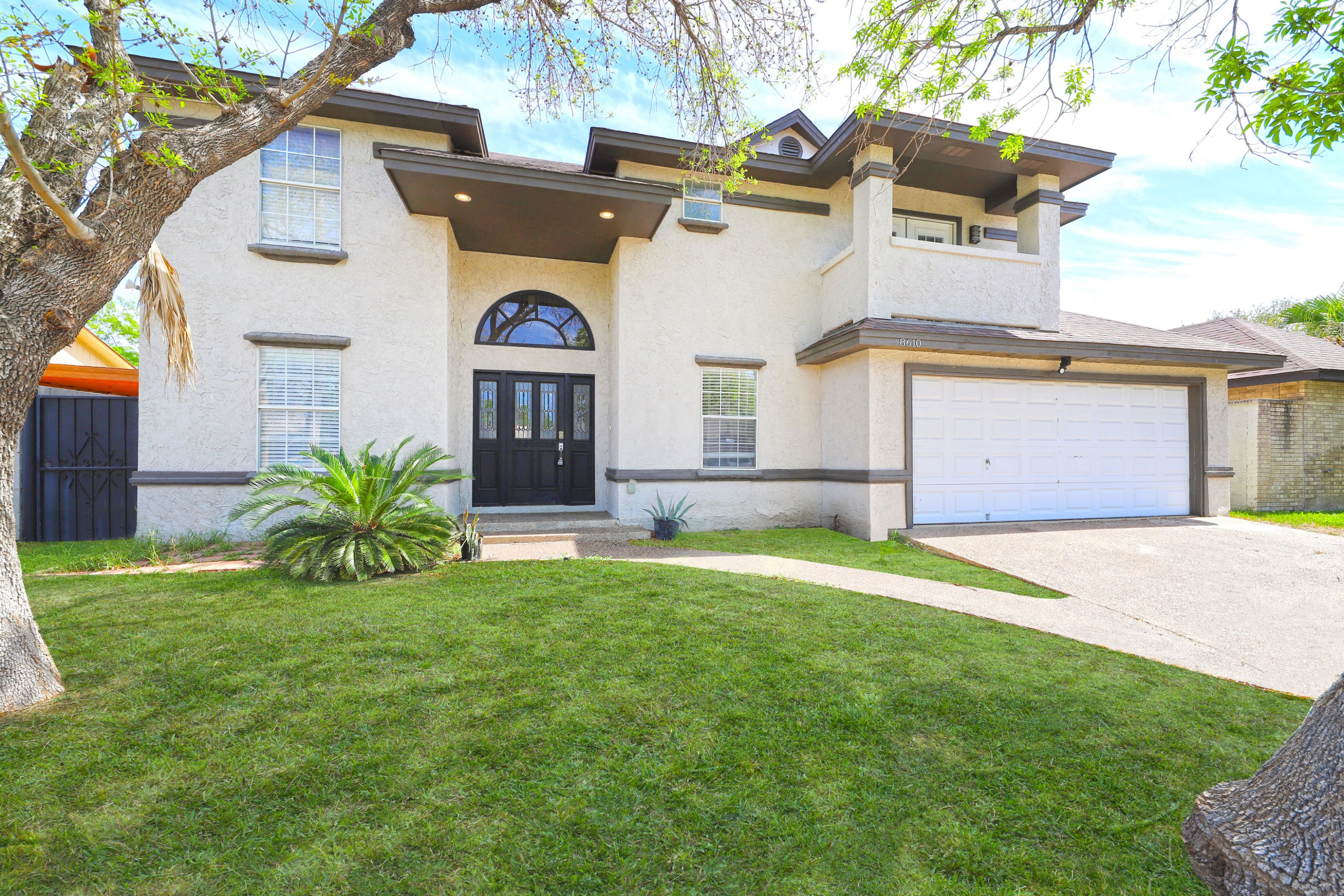 8610 Oakridge Loop